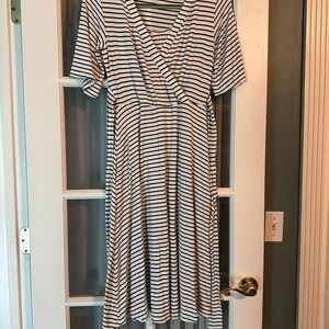 Latched Mama Soft Nursing Dress Women S Black And White Stripe Belted Midi